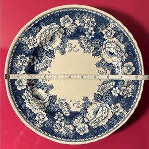 Crabtree & Evelyn 10.5” Dinner Plates Blue & White - Set of 4